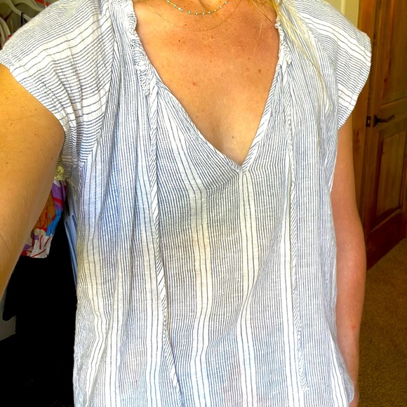 2 Rails Linen tops - Picture 5 of 8